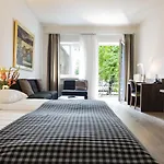 Hotel Dom 3*