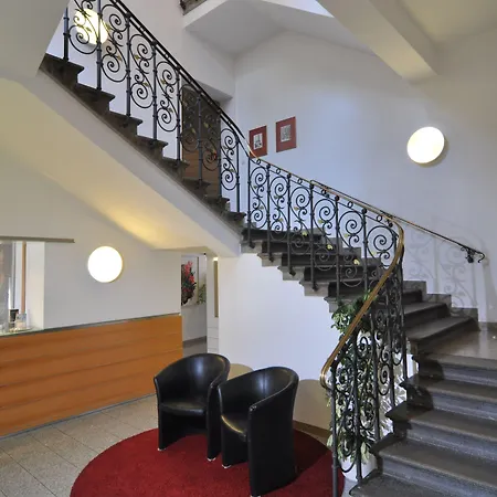 Hotell Dom Augsburg