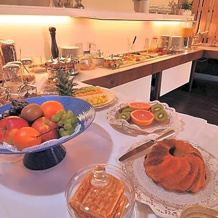 Dom Hotel 3*