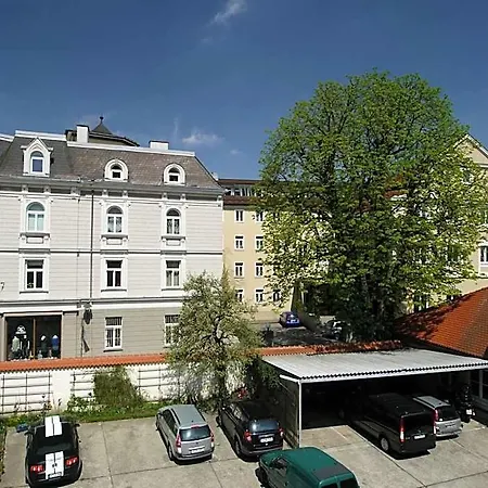 Dom Hotel Augusta