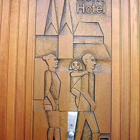 Dom Hotel