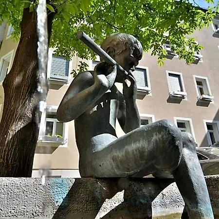 Dom Augusta