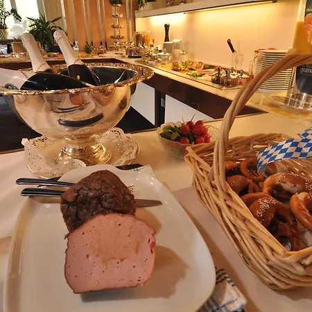 Hotell Dom Augsburg