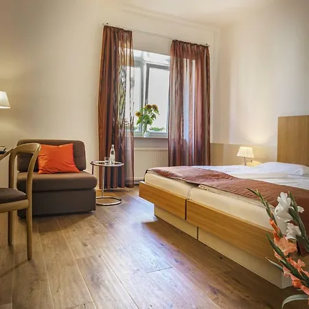 Dom Hotel Augusta